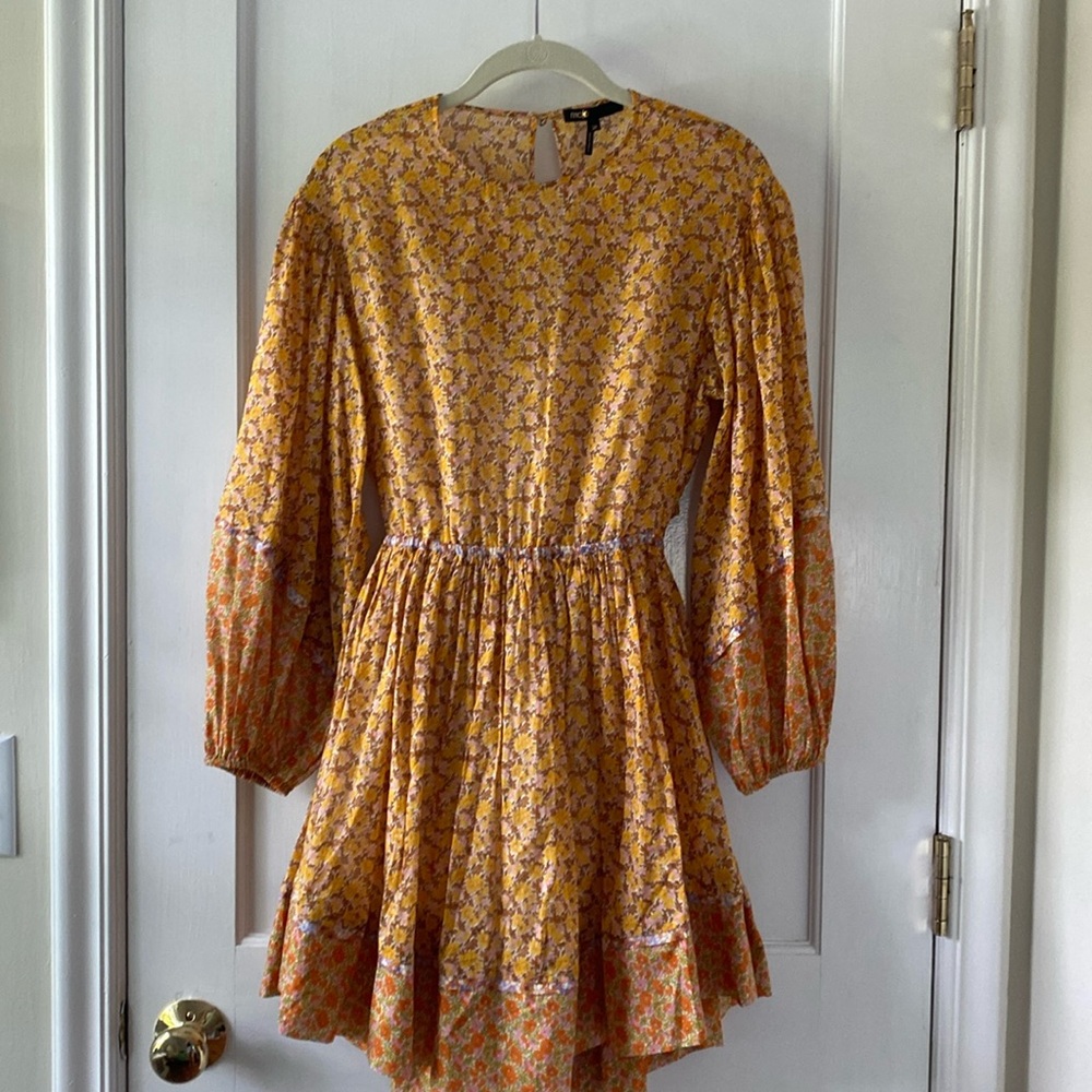 Maje floral dress size 38. Beautiful and lightweight cotton w lining. perfect.